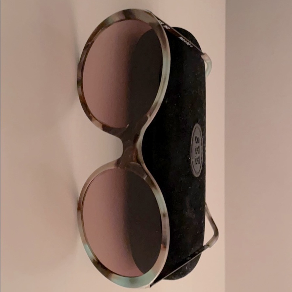 SEE Sunglasses - Picture 3 of 3